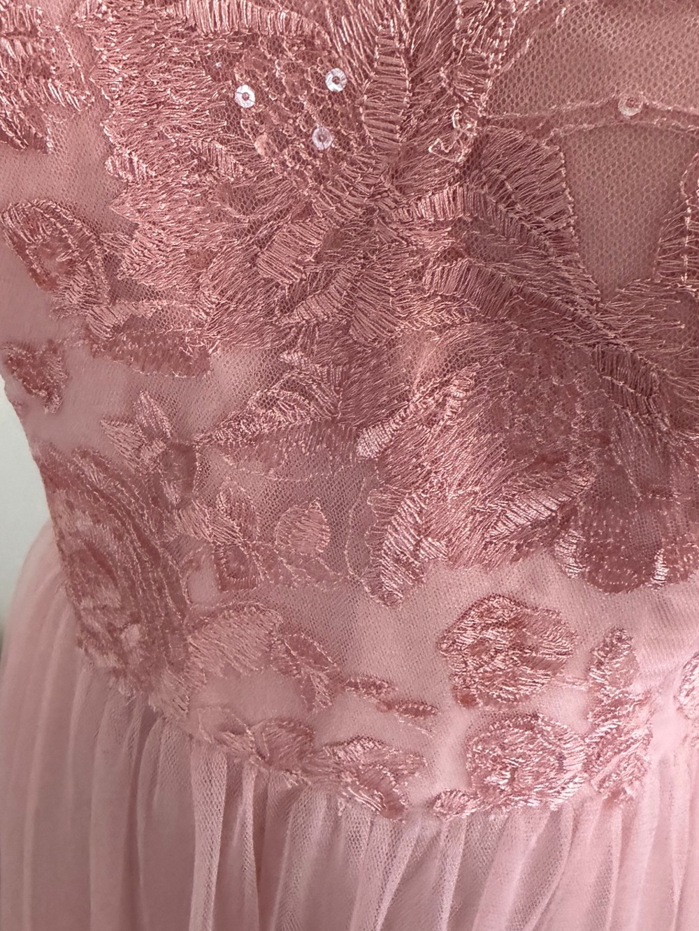 David's Bridal Blush Pink One-Shoulder Lace & Tulle Evening Dress - Picture 5 of 8